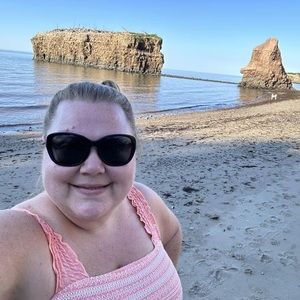 Meet your Posher, Justine